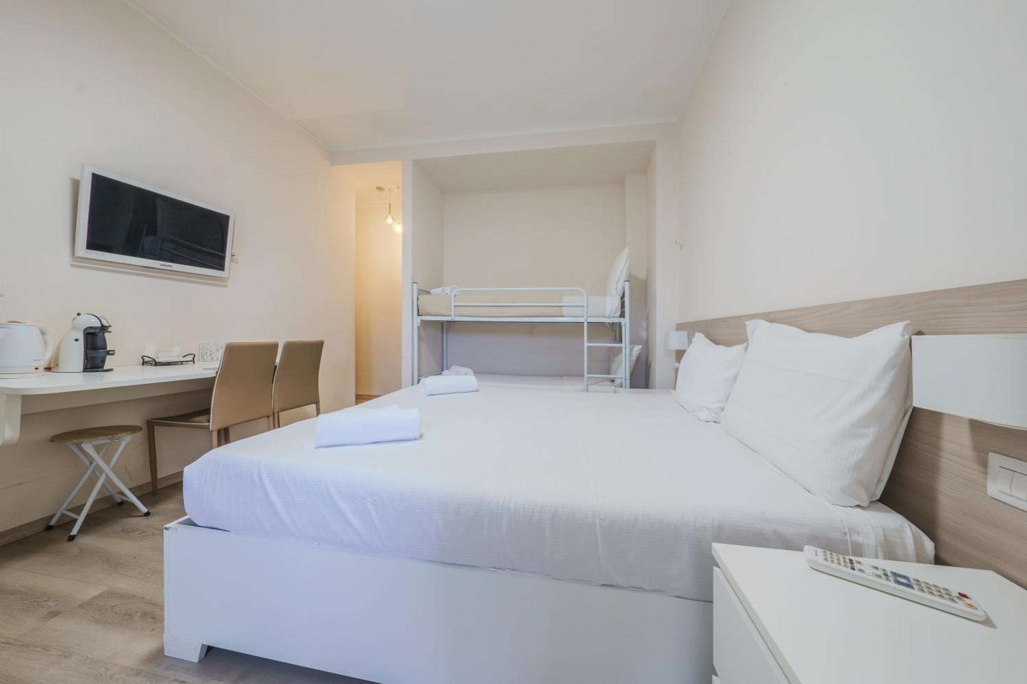 Cristel Apartment - 15 Min Da Milano Кормано Экстерьер фото