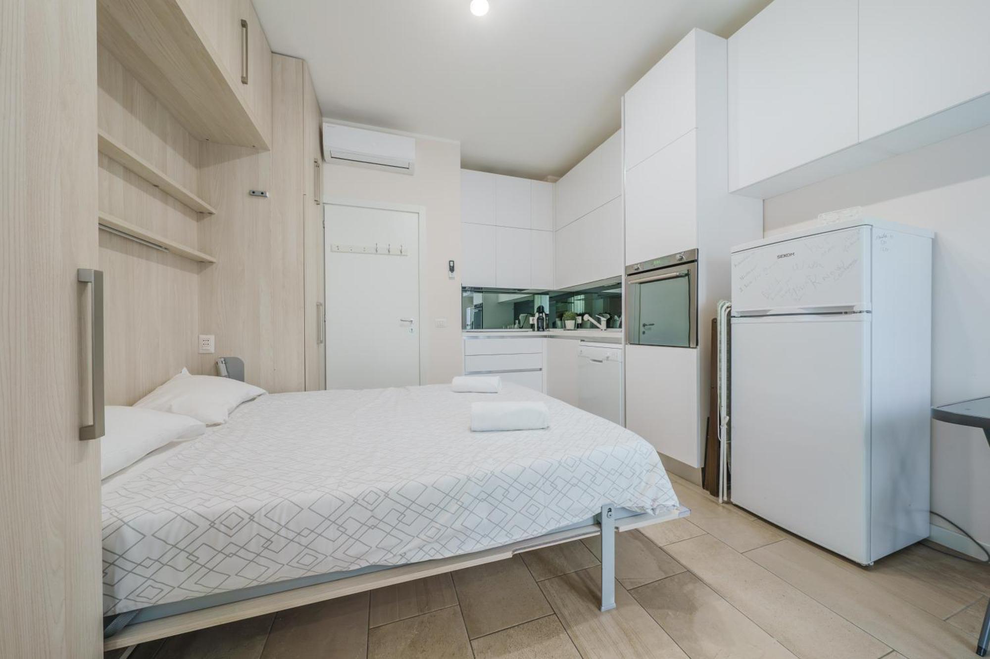 Cristel Apartment - 15 Min Da Milano Кормано Экстерьер фото